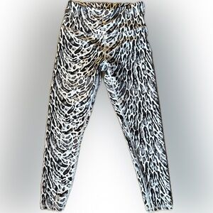 Jessica Simpson leggings